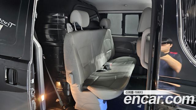 Hyundai Grand Starex Van 5-Seater Modern 2021 — фото 11