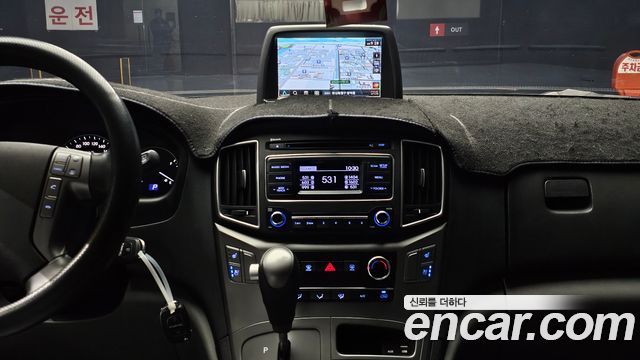 Hyundai Grand Starex Van 5-Seater Modern 2021 — фото 14