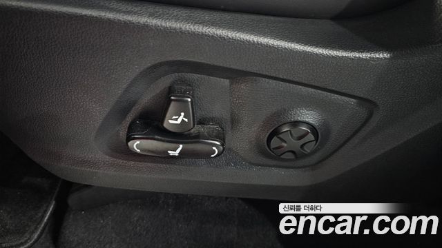 KG Mobility (SsangYong) Rexton Sports Khan Diesel 2.2 4WD Prestige Special (5-Link) 2020 — фото 30