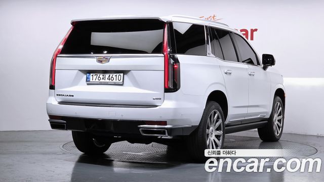 Cadillac Escalade (V) 6.2 Premium Luxury Platinum 2021 — фото 2