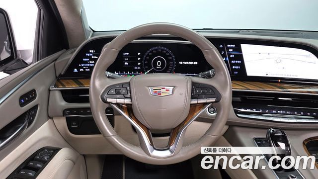 Cadillac Escalade (V) 6.2 Premium Luxury Platinum 2021 — фото 16
