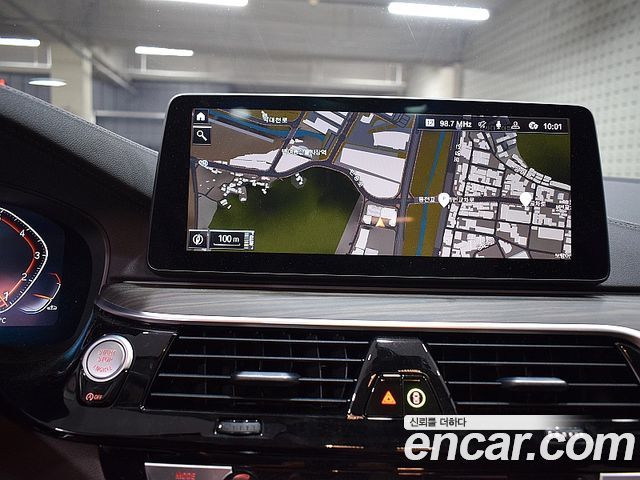 BMW 5 Series (G30) 530i Luxury 2022 — фото 5