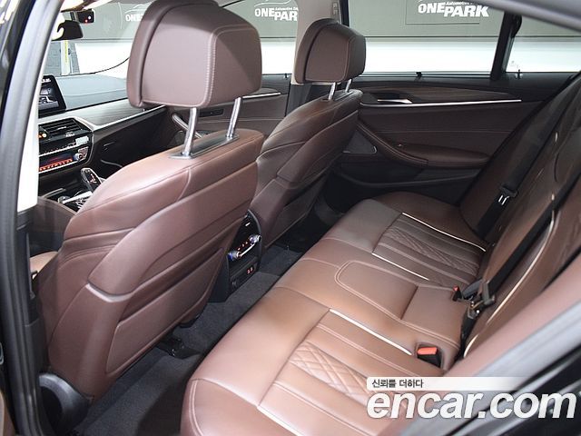 BMW 5 Series (G30) 530i Luxury 2022 — фото 10