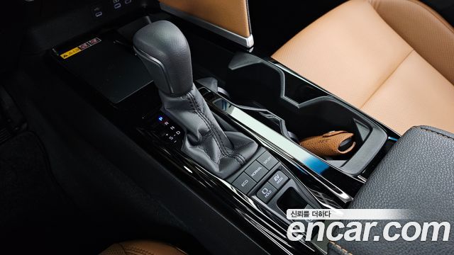 Toyota Camry (XV80) 2.5 XLE Premium Hybrid 2025 — фото 9