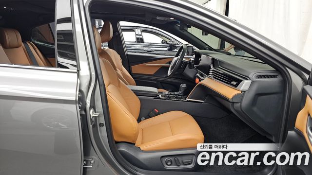 Toyota Camry (XV80) 2.5 XLE Premium Hybrid 2025 — фото 11