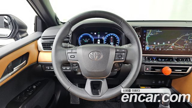 Toyota Camry (XV80) 2.5 XLE Premium Hybrid 2025 — фото 13