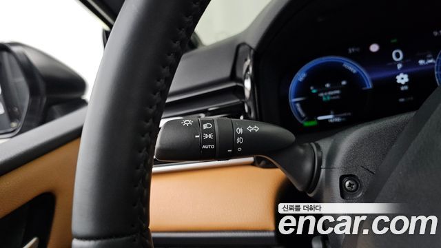 Toyota Camry (XV80) 2.5 XLE Premium Hybrid 2025 — фото 28