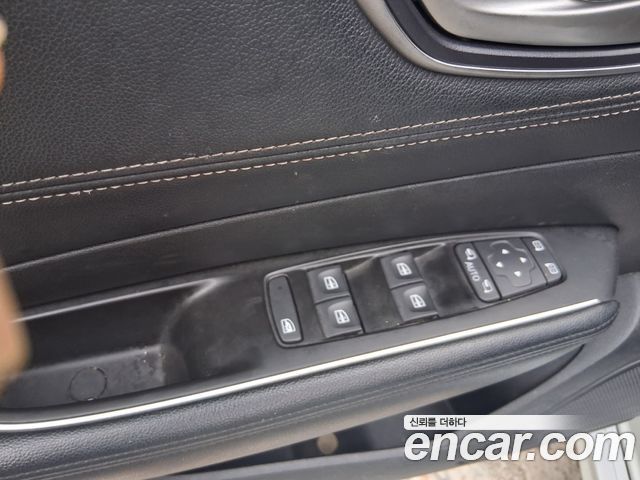 Renault Korea SM6 2.0 LPe LE 2016 — фото 9
