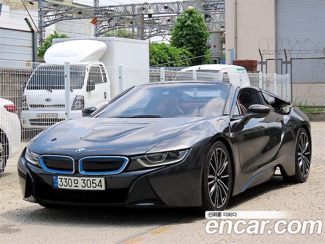 BMW i8 Roadster 2019 — фото 6