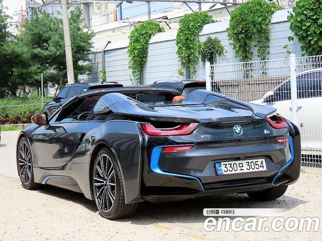 BMW i8 Roadster 2019 — фото 7