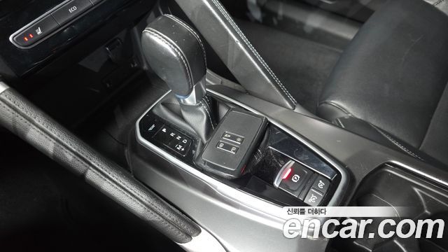 Renault Korea QM6 2.0 GDe LE Signature 2WD 2023 — фото 9