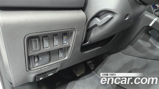 Renault Korea QM6 2.0 GDe LE Signature 2WD 2023 — фото 19