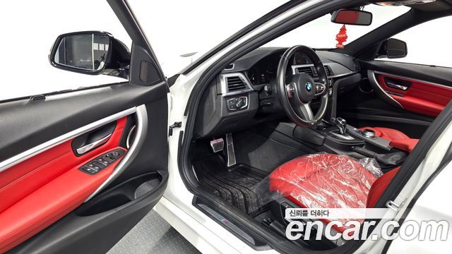 BMW 3 Series (F30) 320d Touring M Sport Shadow 2019 — фото 10