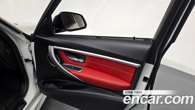 BMW 3 Series (F30) 320d Touring M Sport Shadow 2019 — фото 30