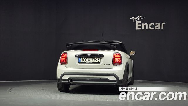 MINI Cooper Convertible Classic Third Generation 2024 — фото 4