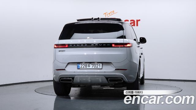 Land Rover Range Rover Sport (III) P360 HSE Dynamic 2025 — фото 4