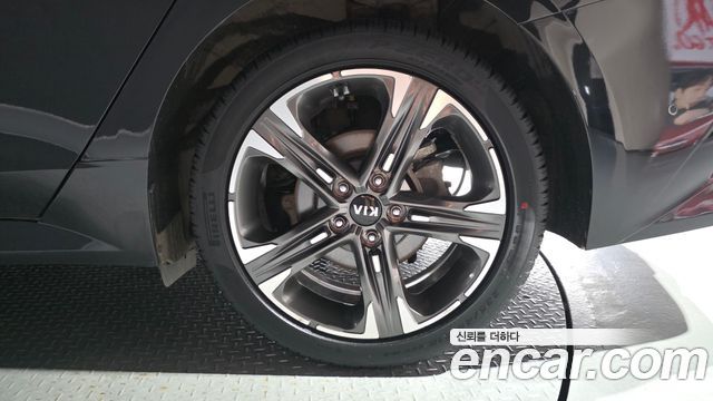 Kia K5 (III) 2.0 Signature 2021 — фото 21