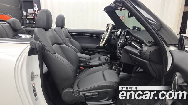 MINI Cooper Convertible Classic Third Generation 2024 — фото 11