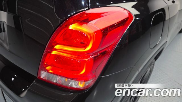 Chevrolet Trax 1.4 Red Line Premier 2020 — фото 23