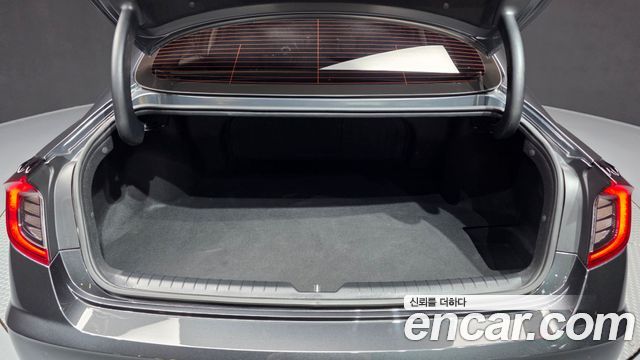 Hyundai Sonata (DN8) 2.0 LPG Premium Plus 2022 — фото 20