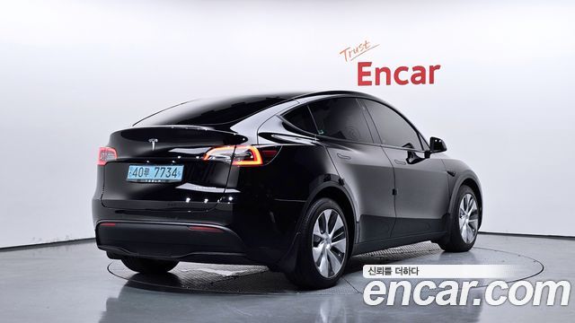 Tesla Model Y Long Range AWD 2022 — фото 2