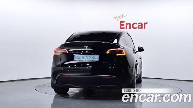 Tesla Model Y Long Range AWD 2022 — фото 4