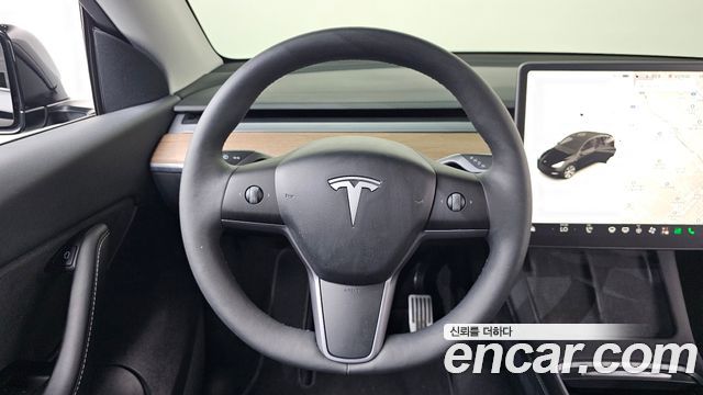 Tesla Model Y Long Range AWD 2022 — фото 17