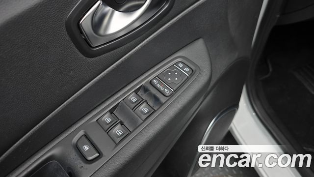 Renault Korea QM3 RE 2018 — фото 15