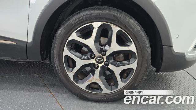Renault Korea QM3 RE 2018 — фото 21