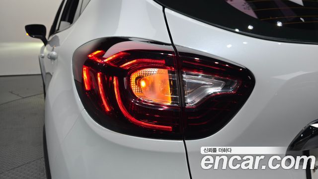 Renault Korea QM3 RE 2018 — фото 23