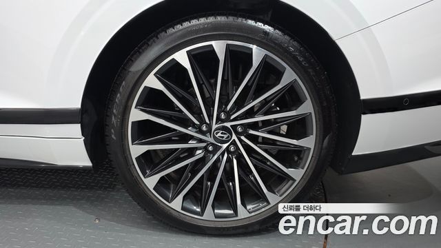 Hyundai Grandeur (GN7) 3,5 Gasoline 4WD Calligraphy 2025 — фото 21