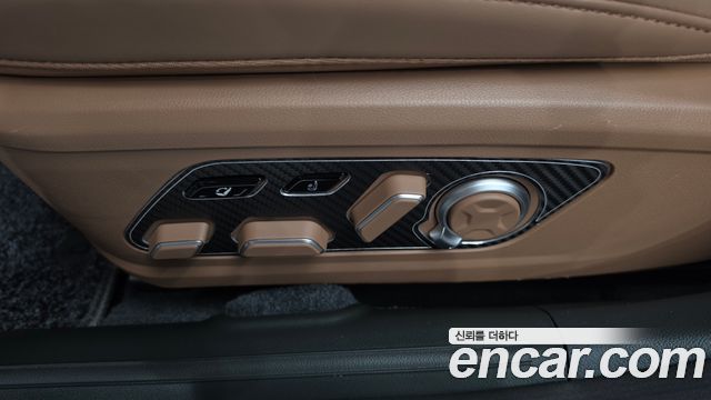 Hyundai Grandeur (GN7) 3,5 Gasoline 4WD Calligraphy 2025 — фото 37