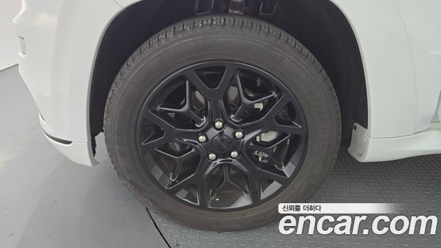 Jeep Grand Cherokee 3.6 Limited-X WK2 2021 — фото 5