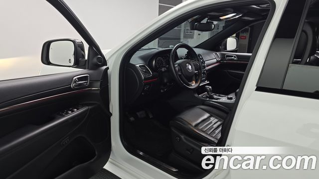 Jeep Grand Cherokee 3.6 Limited-X WK2 2021 — фото 10