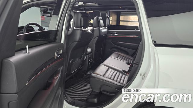 Jeep Grand Cherokee 3.6 Limited-X WK2 2021 — фото 11