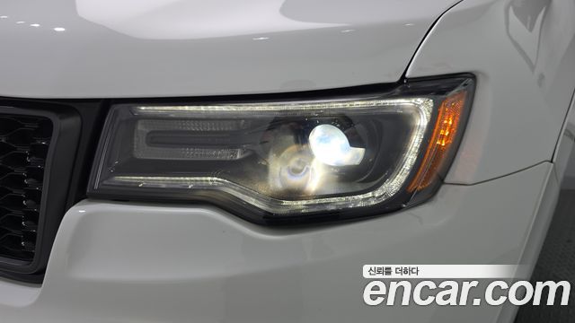 Jeep Grand Cherokee 3.6 Limited-X WK2 2021 — фото 22