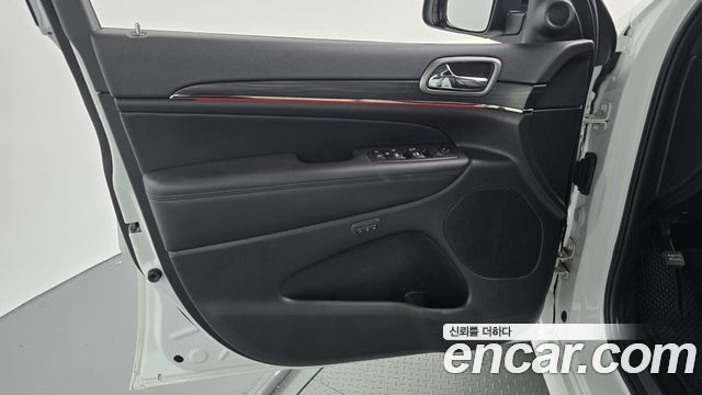 Jeep Grand Cherokee 3.6 Limited-X WK2 2021 — фото 24