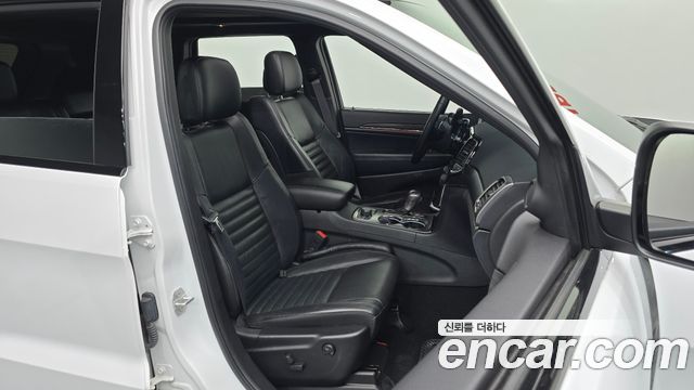Jeep Grand Cherokee 3.6 Limited-X WK2 2021 — фото 26