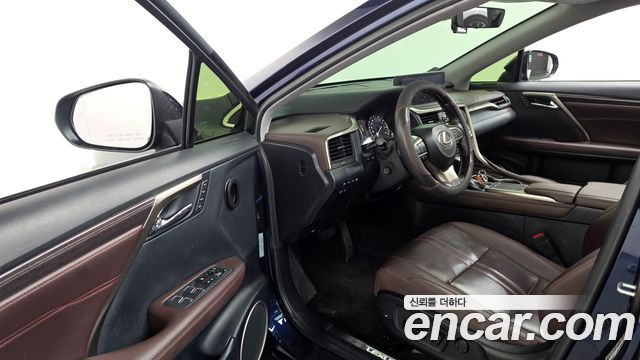 Lexus RX450h (IV) Executive 2021 — фото 10