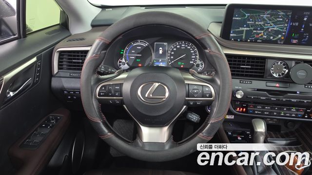 Lexus RX450h (IV) Executive 2021 — фото 16
