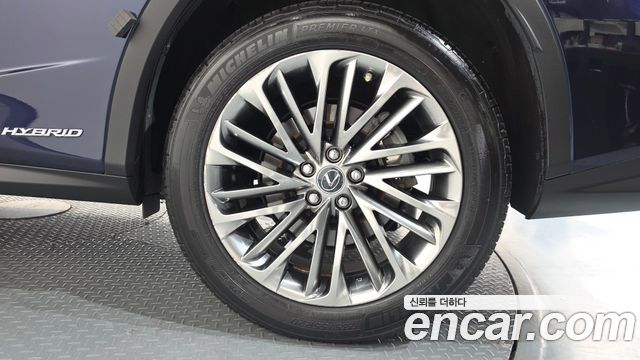 Lexus RX450h (IV) Executive 2021 — фото 27