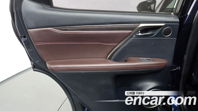 Lexus RX450h (IV) Executive 2021 — фото 31