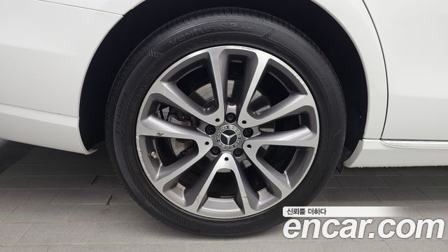 Mercedes-Benz E-Class (W213) E300 4MATIC Avnatgarde 2019 — фото 5