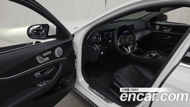 Mercedes-Benz E-Class (W213) E300 4MATIC Avnatgarde 2019 — фото 10
