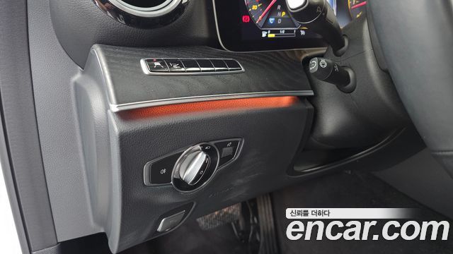 Mercedes-Benz E-Class (W213) E300 4MATIC Avnatgarde 2019 — фото 28