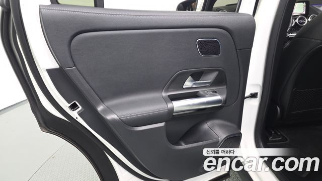 Mercedes-Benz EQA (H243) EQA250 AMG Line 2023 — фото 25