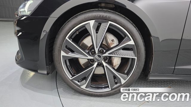Audi A6 (C8) 50 TDI Quattro Premium 2023 — фото 5