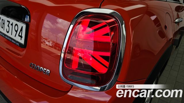 MINI Cooper 5Door HIGH 3rd 2021 — фото 23