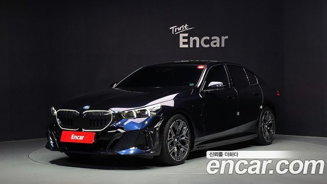 BMW 5 Series (G60) 530e xDrive M Sport 2026 — фото 1
