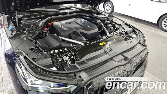BMW 5 Series (G60) 530e xDrive M Sport 2026 — фото 6